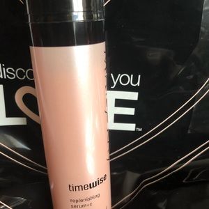 New Mary Kay TimeWise Replenishing Serum+C